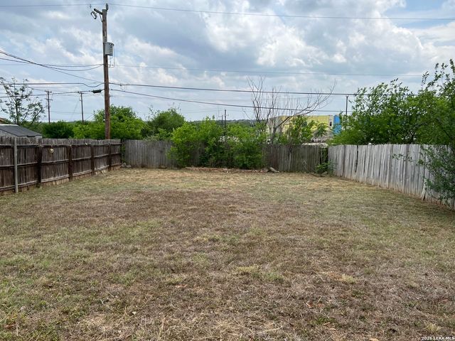 9642 SEKULA DR, San Antonio, TX 78250