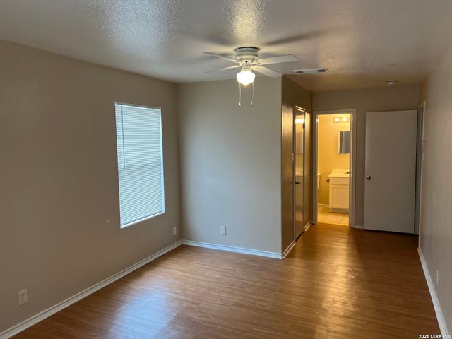 9642 SEKULA DR, San Antonio, TX 78250