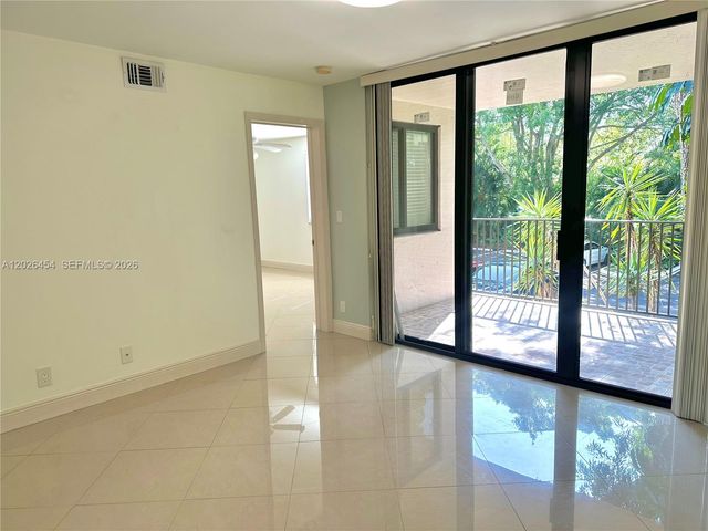 10141 W Sunrise Boulevard 203, Plantation, FL 33322