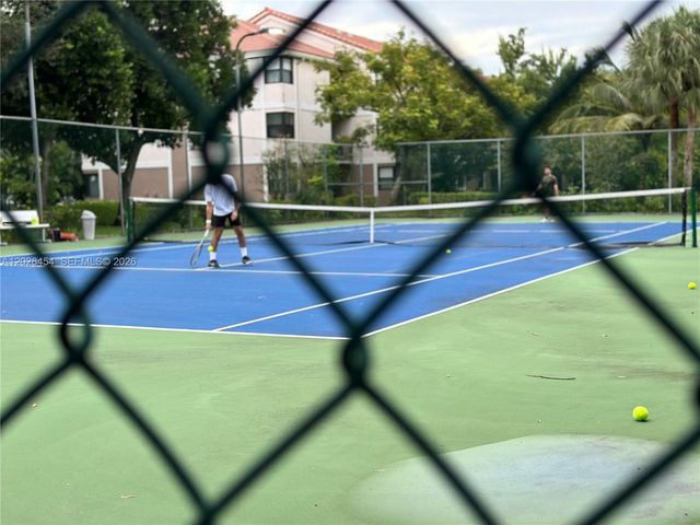 10141 W Sunrise Boulevard 203, Plantation, FL 33322