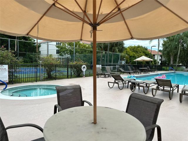 10141 W Sunrise Boulevard 203, Plantation, FL 33322