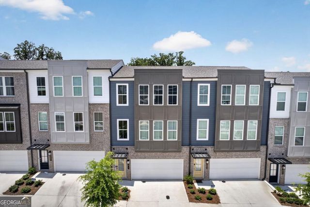 1445 Creekside Circle, Atlanta, GA 30318