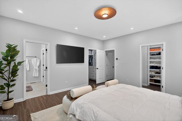 1445 Creekside Circle, Atlanta, GA 30318