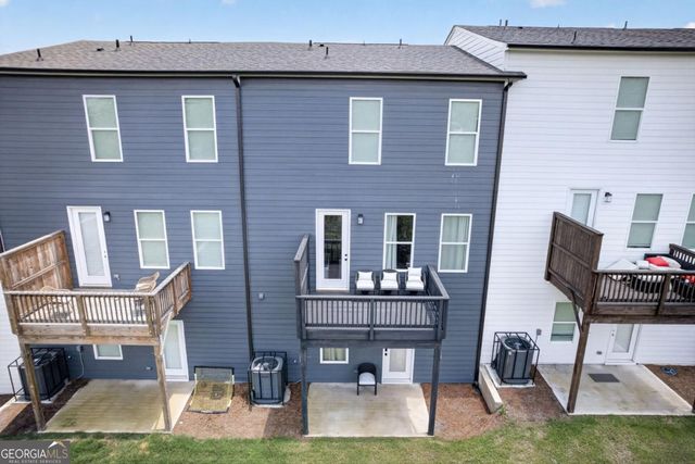 1445 Creekside Circle, Atlanta, GA 30318