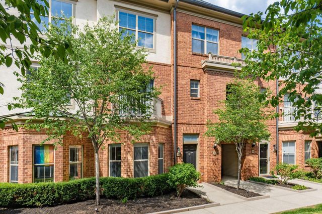 22 Victorian Gate Way, Columbus, OH 43215