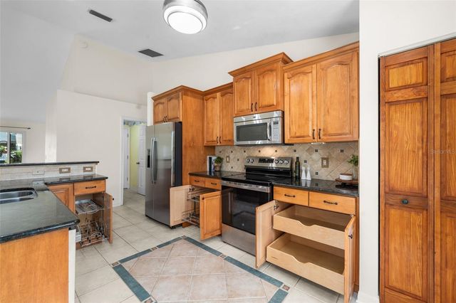 4009 NW 60TH AVENUE, Gainesville, FL 32653