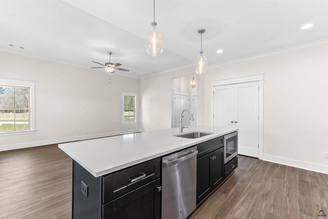 611 Bristleleaf Path, Kathleen, GA 31047