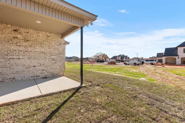 611 Bristleleaf Path, Kathleen, GA 31047