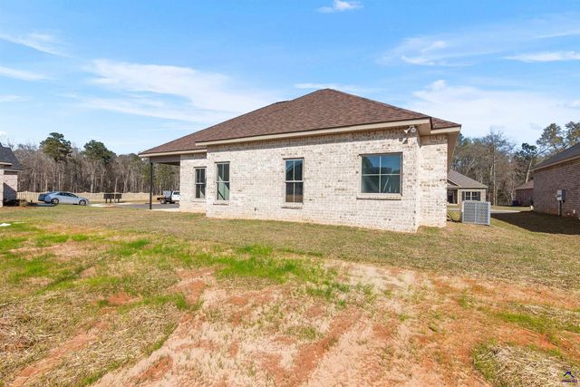 611 Bristleleaf Path, Kathleen, GA 31047