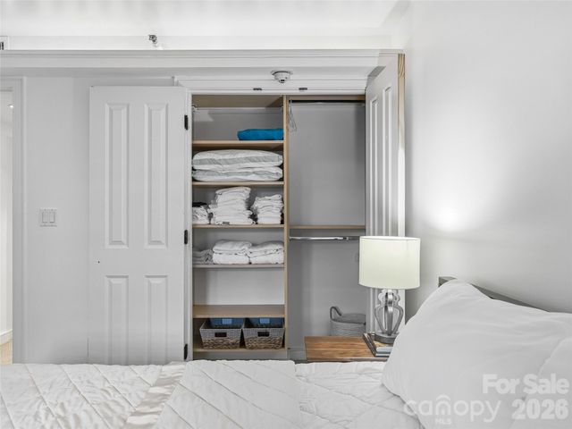 37 Hiawassee Street E103, Asheville, NC 28801