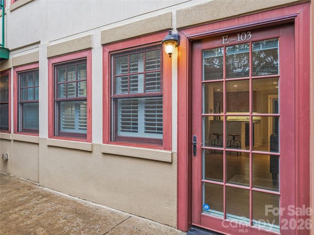 37 Hiawassee Street E103, Asheville, NC 28801