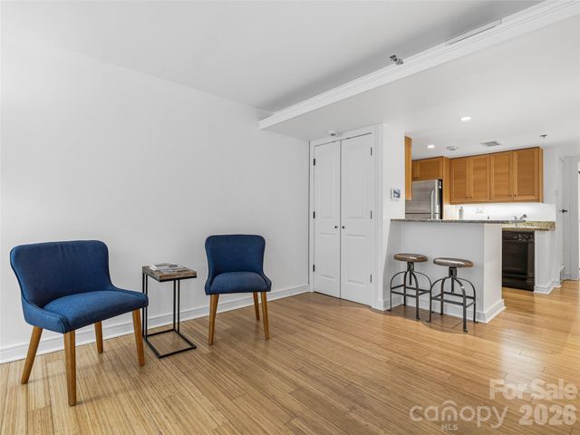 37 Hiawassee Street E103, Asheville, NC 28801