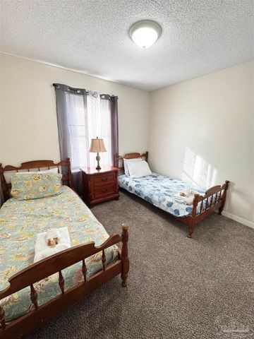 854 Amberway Dr, Pensacola, FL 32506