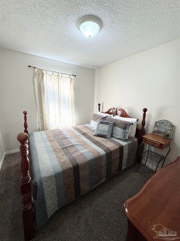 854 Amberway Dr, Pensacola, FL 32506