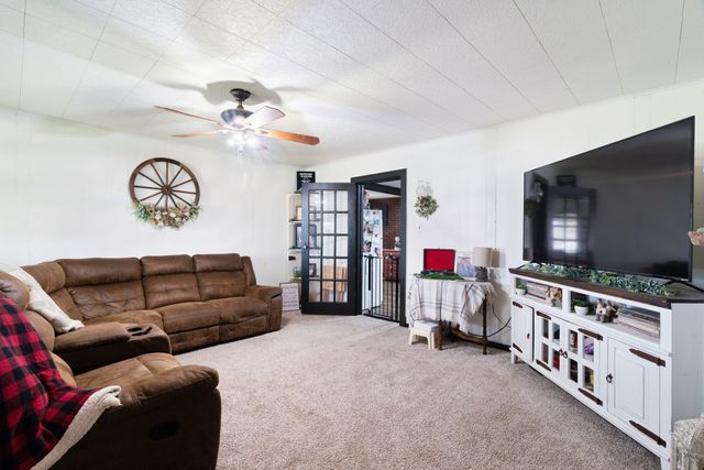 25099 Farm Road 137, Petty, TX 75470