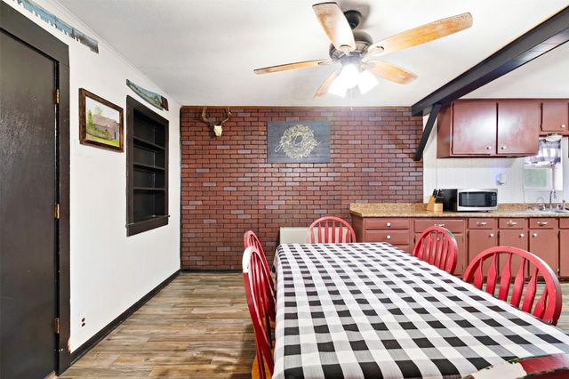 25099 Farm Road 137, Petty, TX 75470