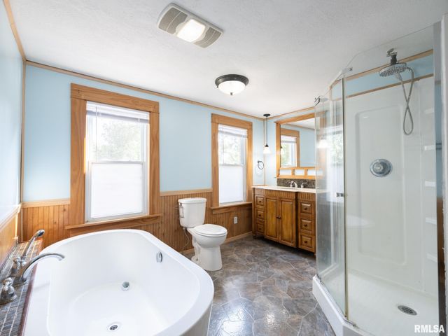806 PEORIA Street, Washington, IL 61571