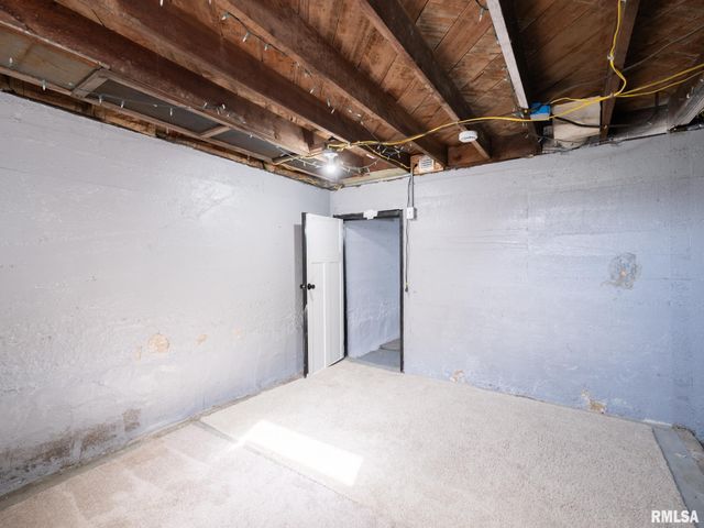 806 PEORIA Street, Washington, IL 61571
