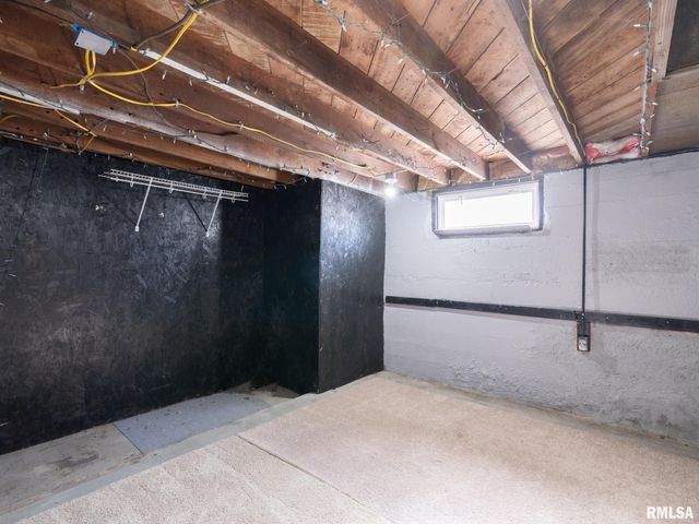 806 PEORIA Street, Washington, IL 61571