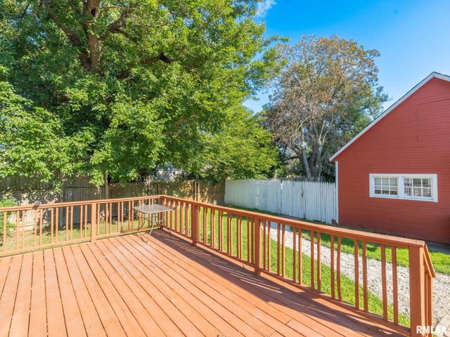 806 PEORIA Street, Washington, IL 61571
