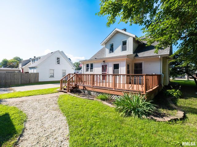 806 PEORIA Street, Washington, IL 61571