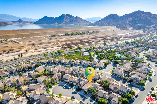 3896 Manquelo Court, Perris, CA 92571