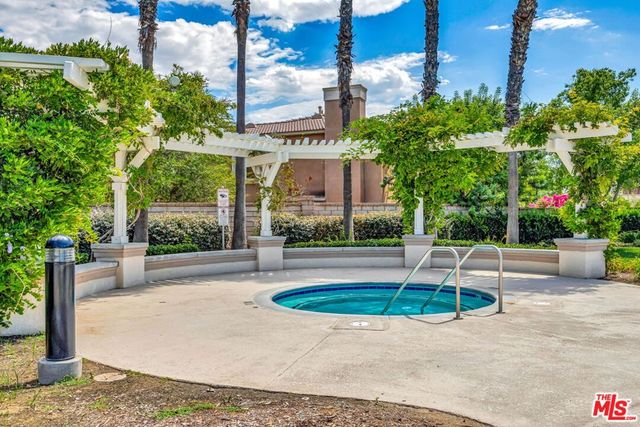 3896 Manquelo Court, Perris, CA 92571