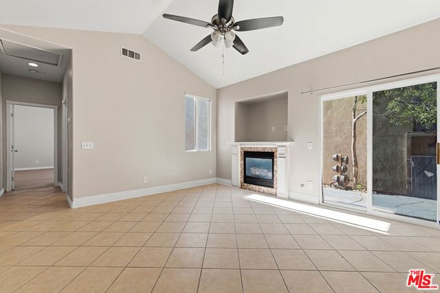 3896 Manquelo Court, Perris, CA 92571