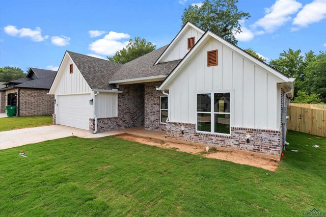135 Hillcrest, Gladewater, TX 75647