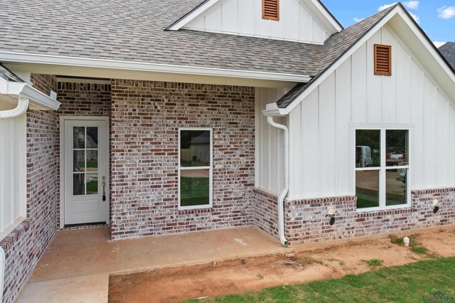 135 Hillcrest, Gladewater, TX 75647