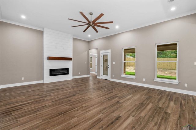 135 Hillcrest, Gladewater, TX 75647