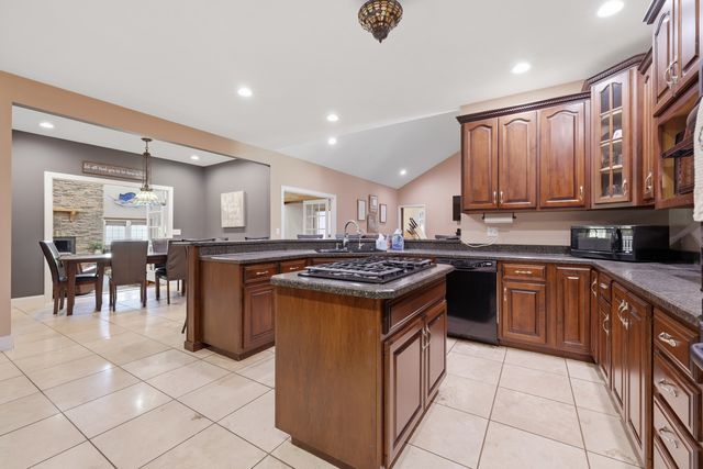10170 Stilleys Mill Road, Marion, IL 62959