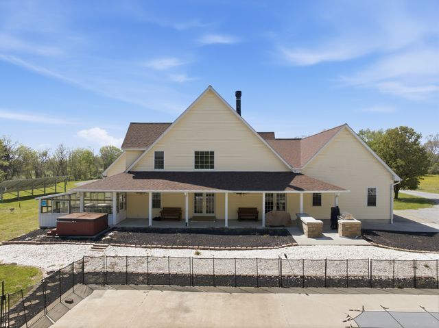 10170 Stilleys Mill Road, Marion, IL 62959
