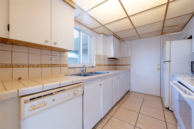 200 178th Dr 711, Sunny Isles Beach, FL 33160