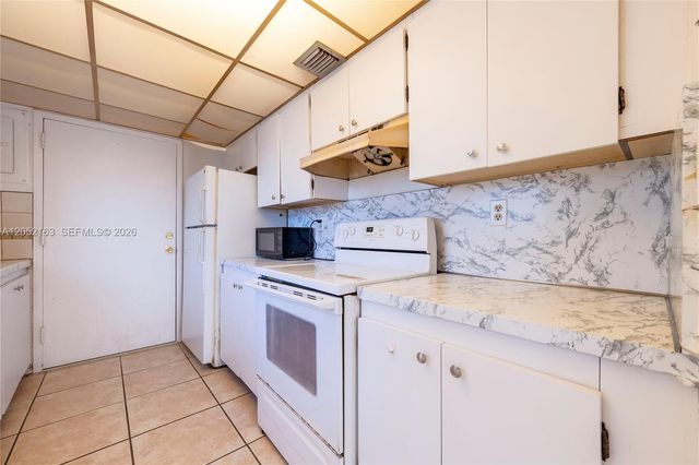 200 178th Dr 711, Sunny Isles Beach, FL 33160