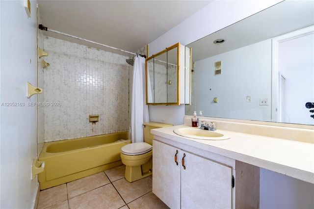 200 178th Dr 711, Sunny Isles Beach, FL 33160