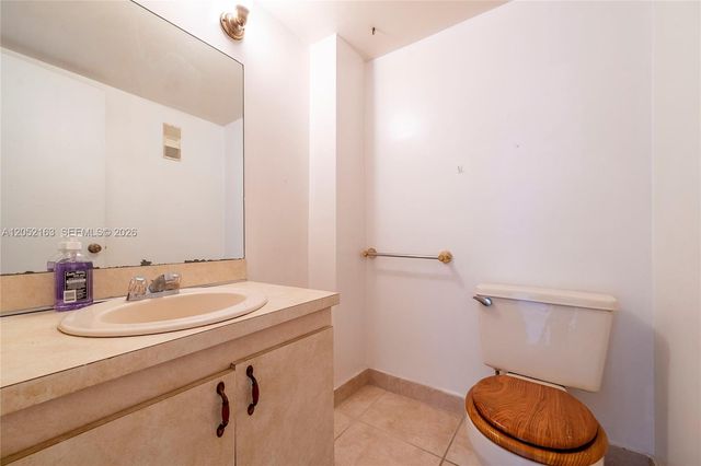 200 178th Dr 711, Sunny Isles Beach, FL 33160