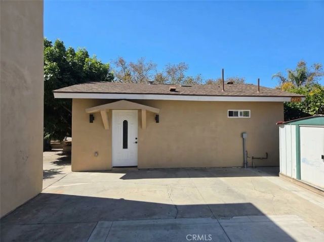 726 S Halladay Street, Santa Ana, CA 92701