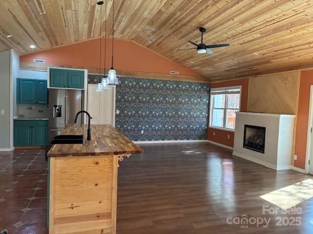 28 Wake Street, Waynesville, NC 28786