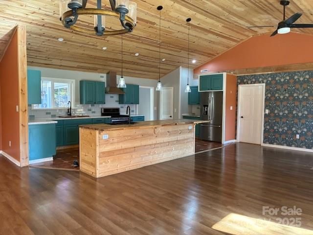 28 Wake Street, Waynesville, NC 28786