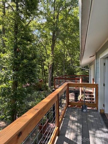 28 Wake Street, Waynesville, NC 28786