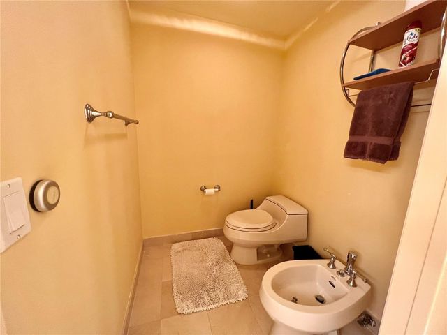 6001 N Ocean Drive 706, Hollywood, FL 33019