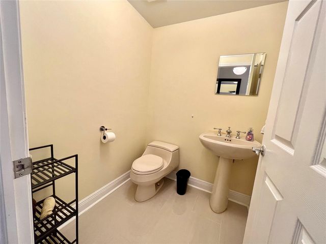 6001 N Ocean Drive 706, Hollywood, FL 33019