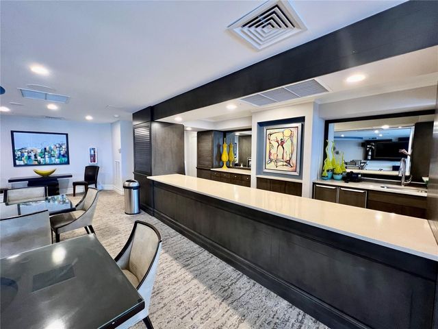 6001 N Ocean Drive 706, Hollywood, FL 33019