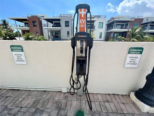 6001 N Ocean Drive 706, Hollywood, FL 33019