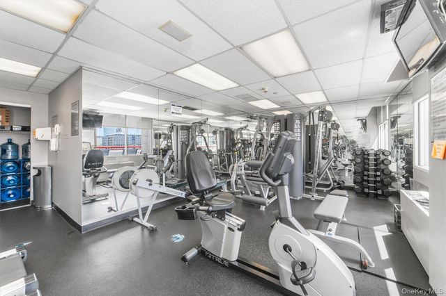 10 Stewart Place 3FE, White Plains, NY 10603