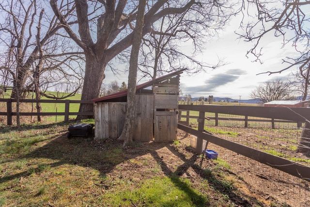 3844 STUARTS DRAFT HWY, Waynesboro, VA 22980