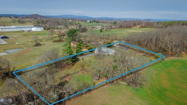 3844 STUARTS DRAFT HWY, Waynesboro, VA 22980