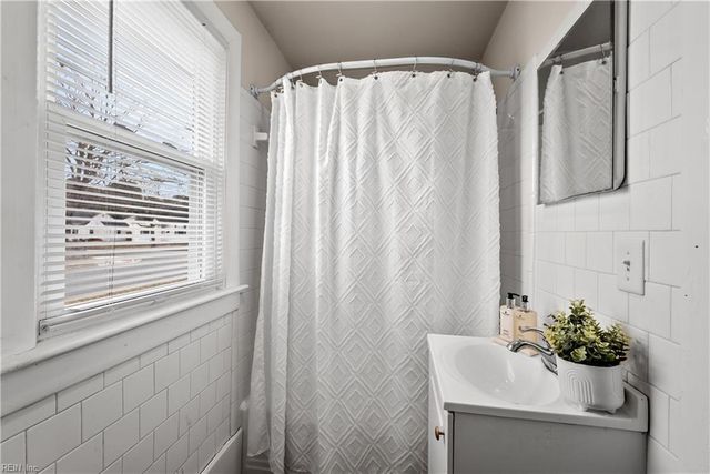 7923 Moose AVE, Norfolk, VA 23518