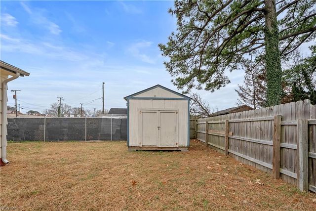 7923 Moose AVE, Norfolk, VA 23518